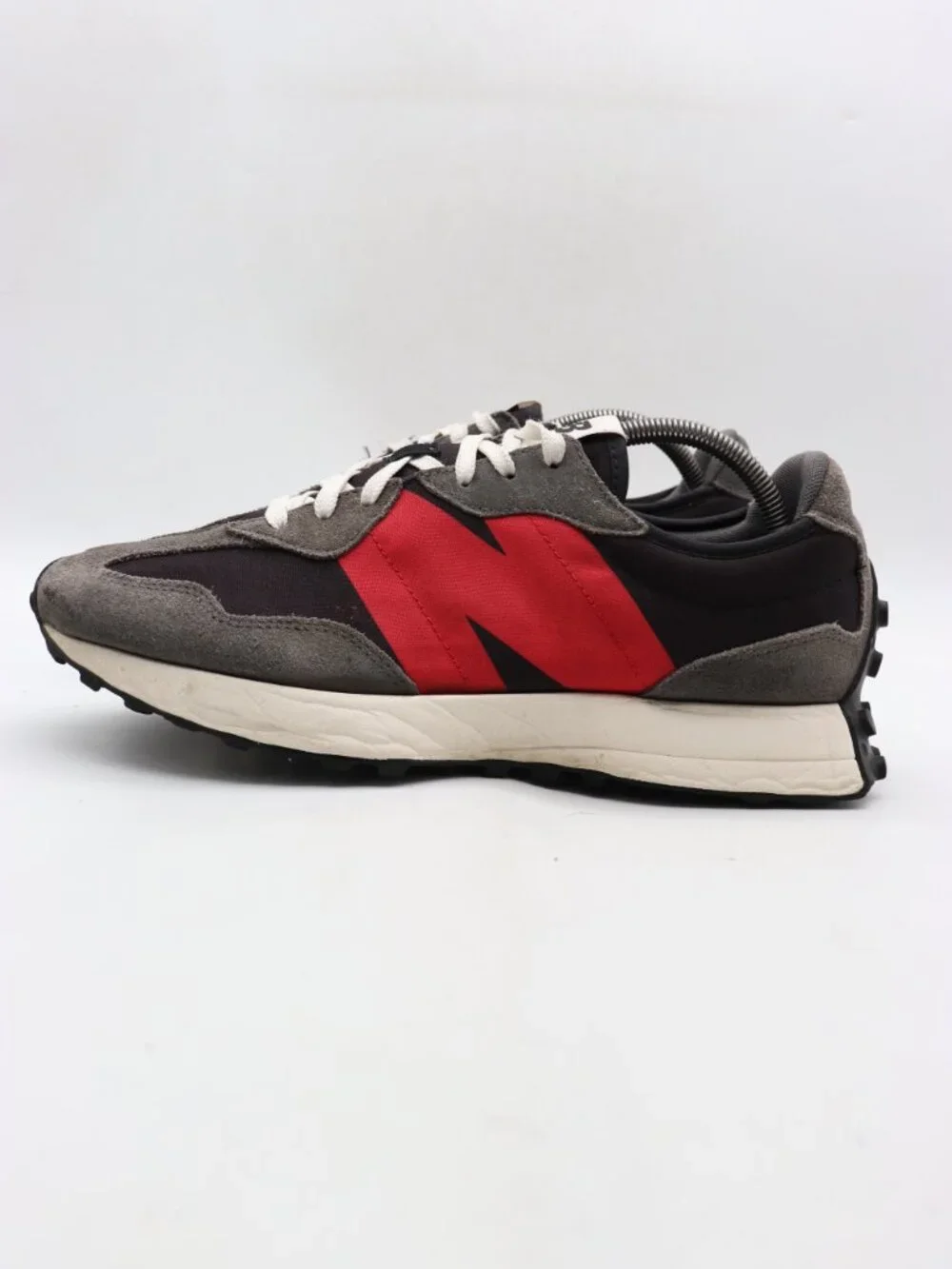 New Balance 327 Men's Size 10.5 D Black Red Gray Sneakers Athletic MS327FF